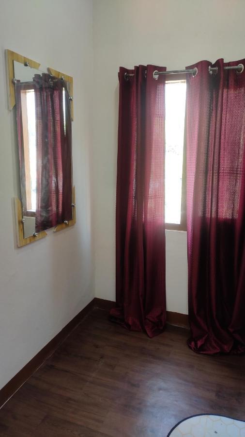 The Prasher Lodge Mall Road Manali Extérieur photo