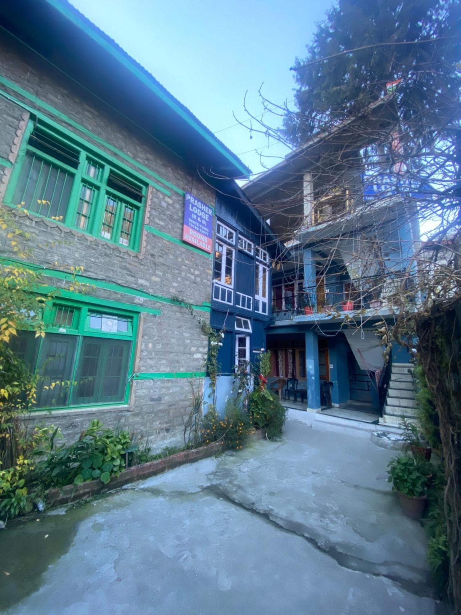 The Prasher Lodge Mall Road Manali Extérieur photo