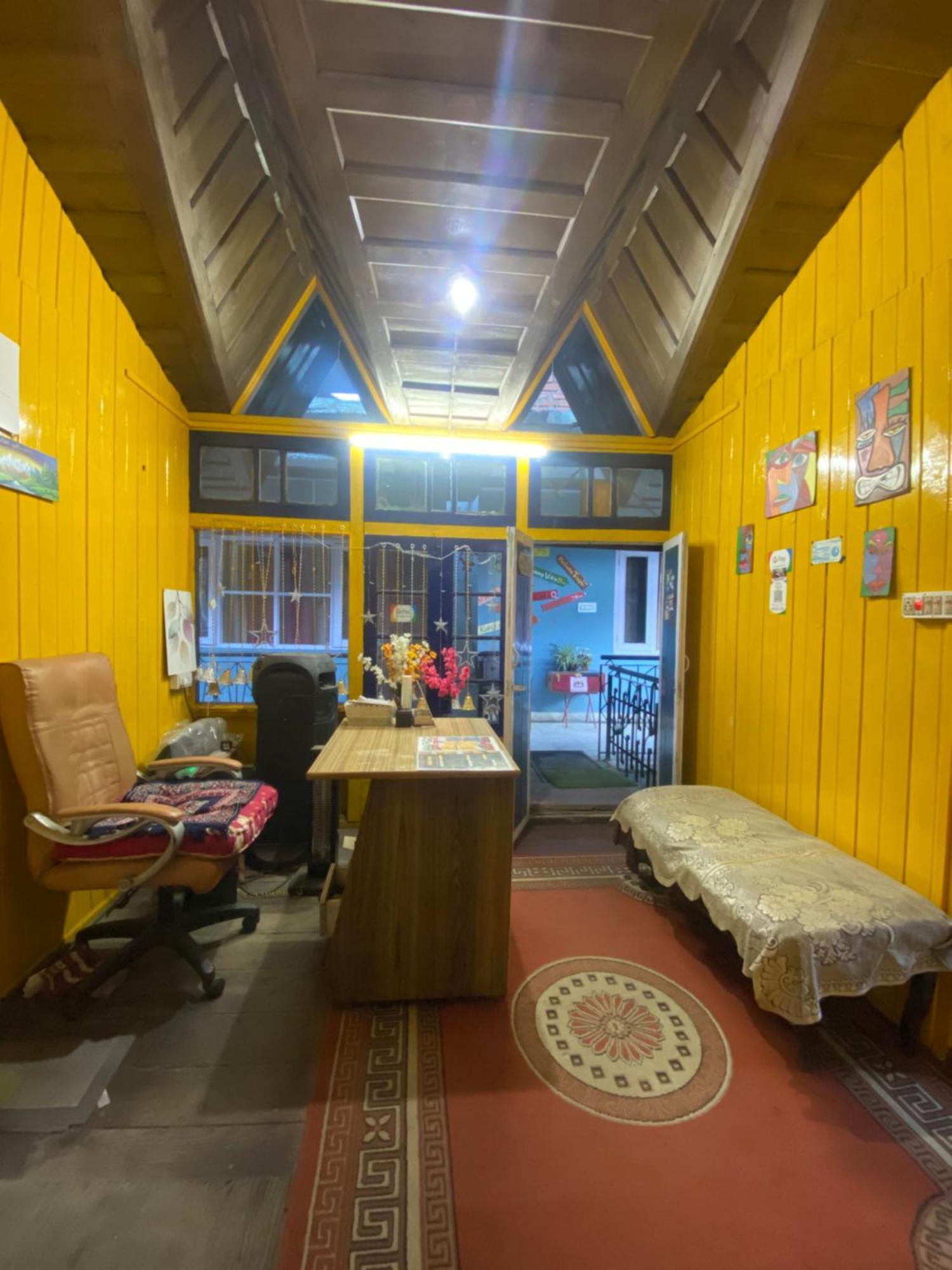 The Prasher Lodge Mall Road Manali Extérieur photo